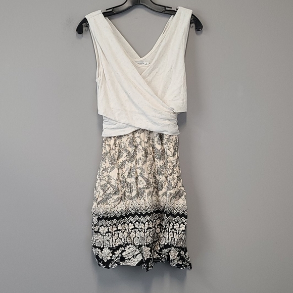 NWT PAPER CRANE anthropologie Surplice wrap Dress - Picture 3 of 5